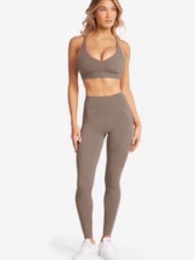 CSB High-Waist Women's Leggings and top in Taupe medium